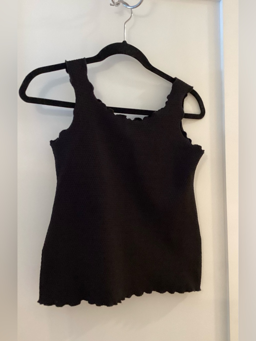 NWOT Haystacks scalloped tank top